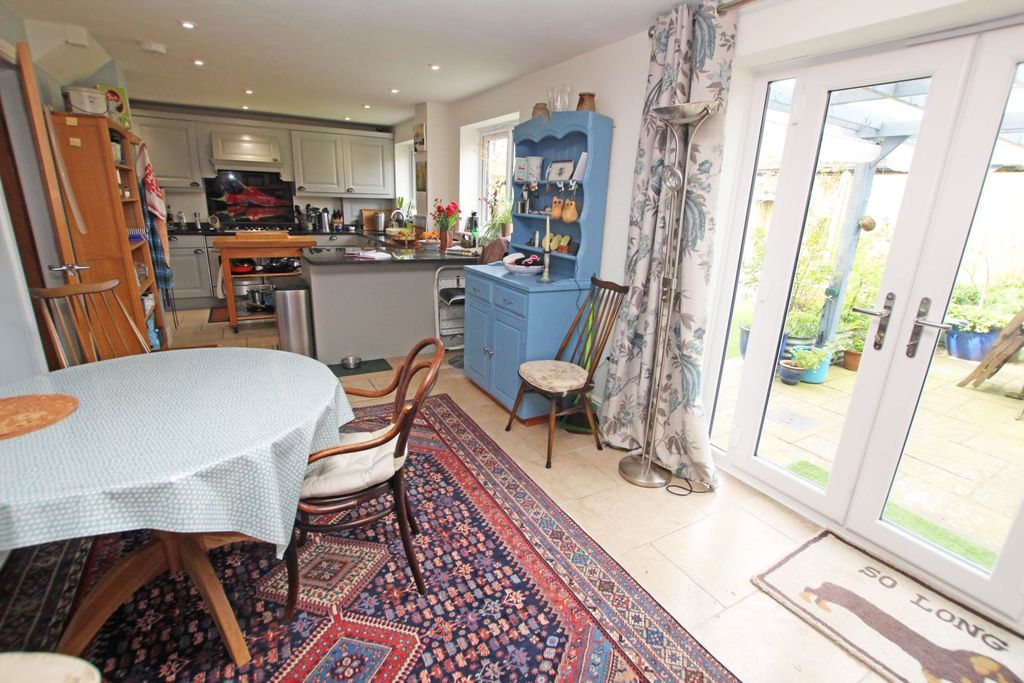 Property photo 3 of 16