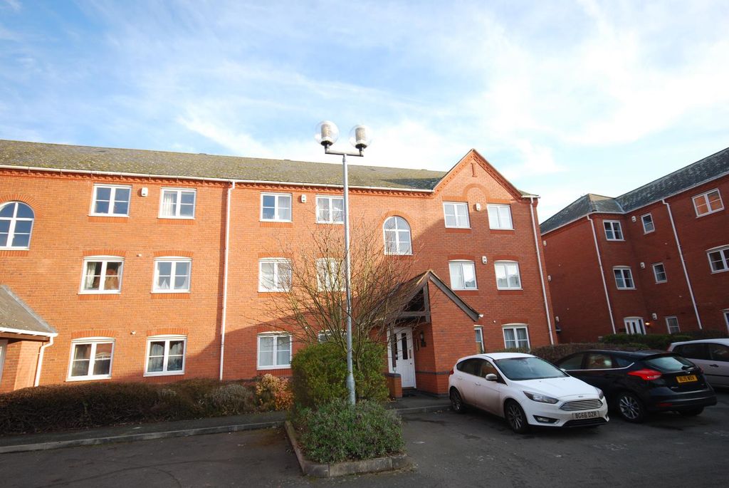 Property photo 1 of 8