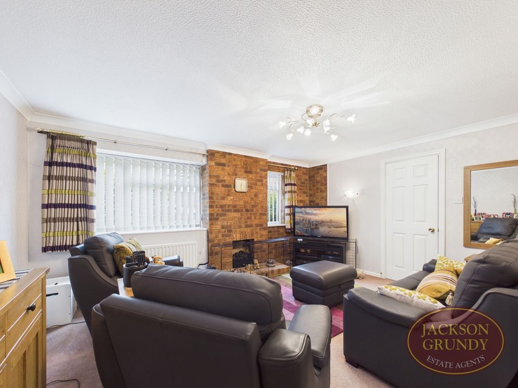 Property photo 3 of 20 Strawberry Hill