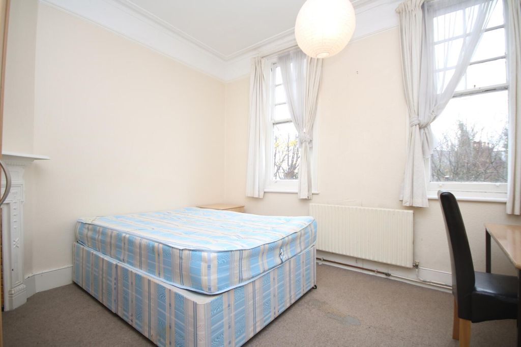 Property photo 2 of 7 Bedroom