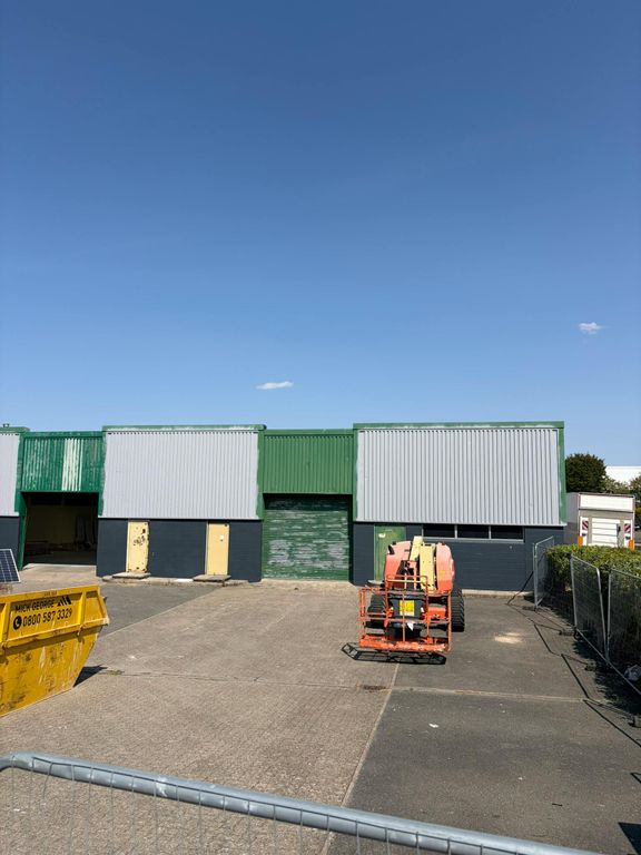 Property photo 1 of 1 17 Gallowhill Road.Jpeg