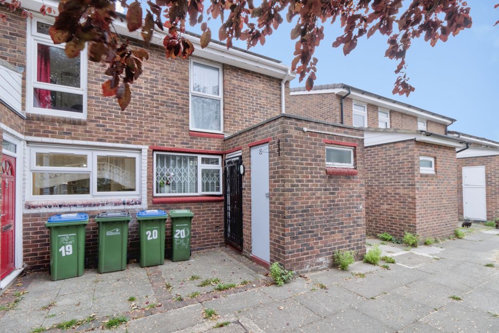 Property photo 1 of 21 Img_3111