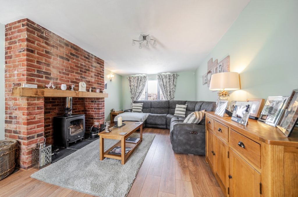 Property photo 2 of 30 1440967-10-69De7255A4B94