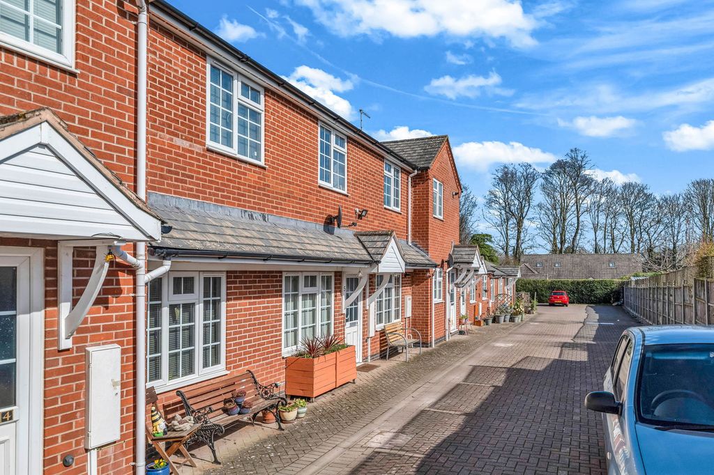 Property photo 2 of 19