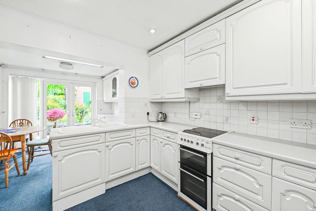 Property photo 2 of 24 Photo 13