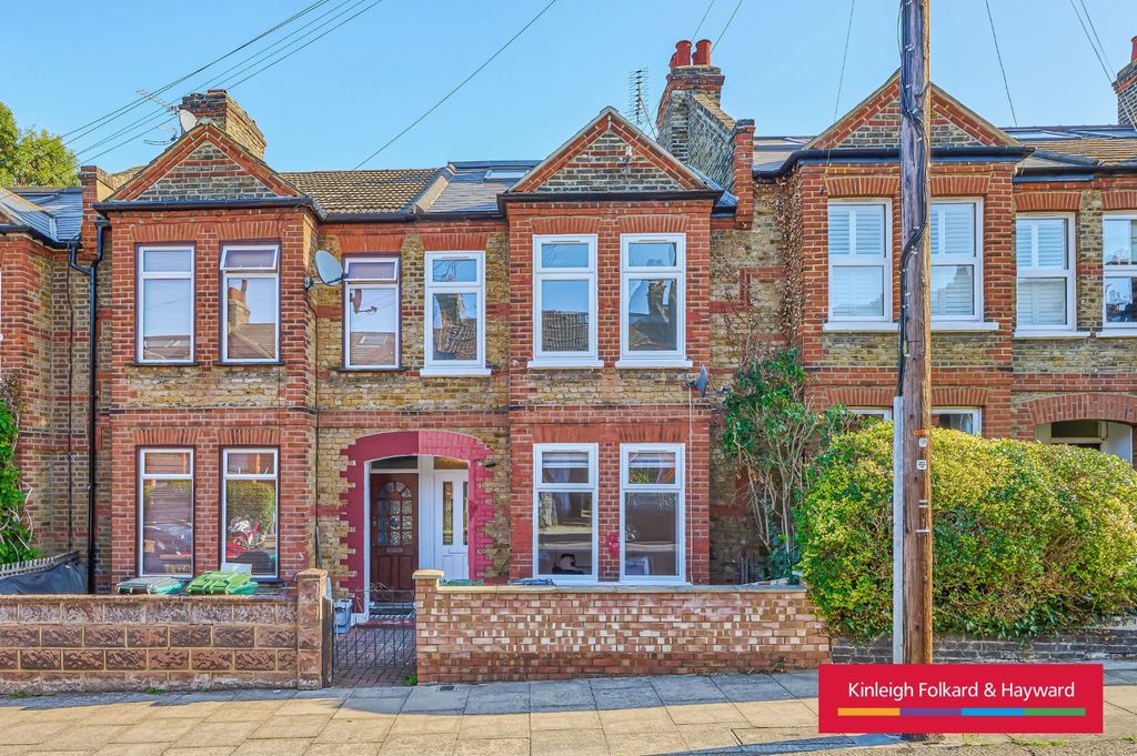 Property photo 1 of 17 Picture No. 01