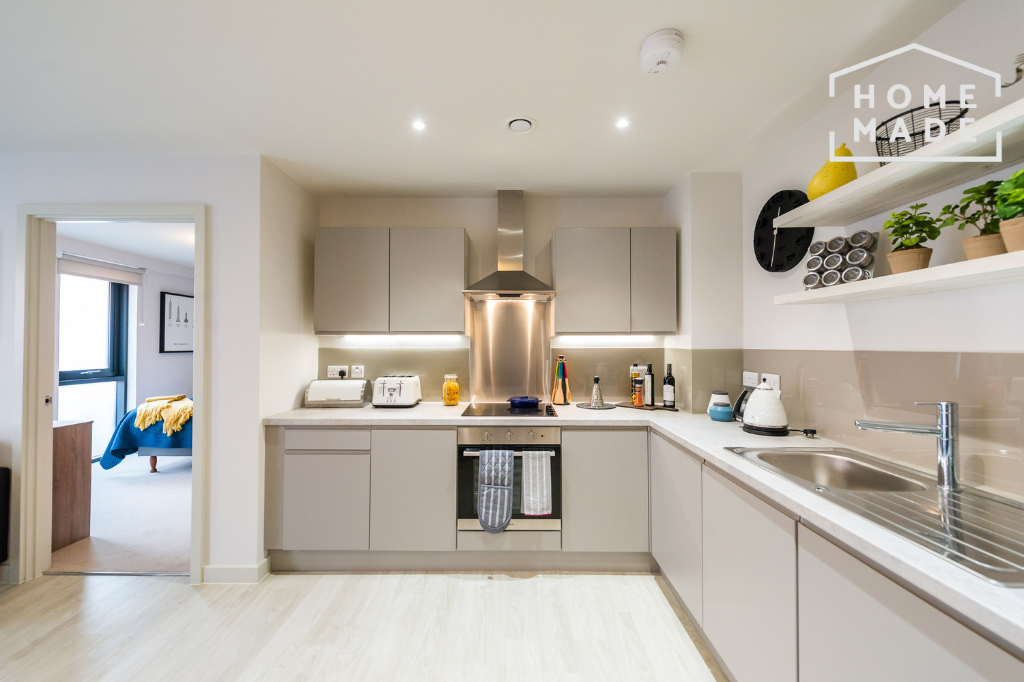 Property photo 2 of 21