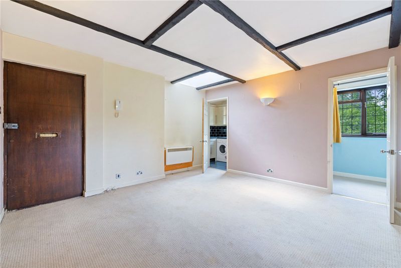 Property photo 3 of 10 Photo 11