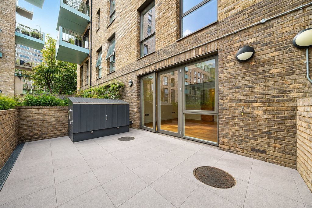 Property photo 1 of 18 Picture No. 24