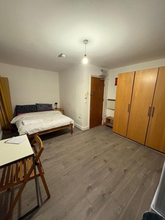 Property photo 2 of 5