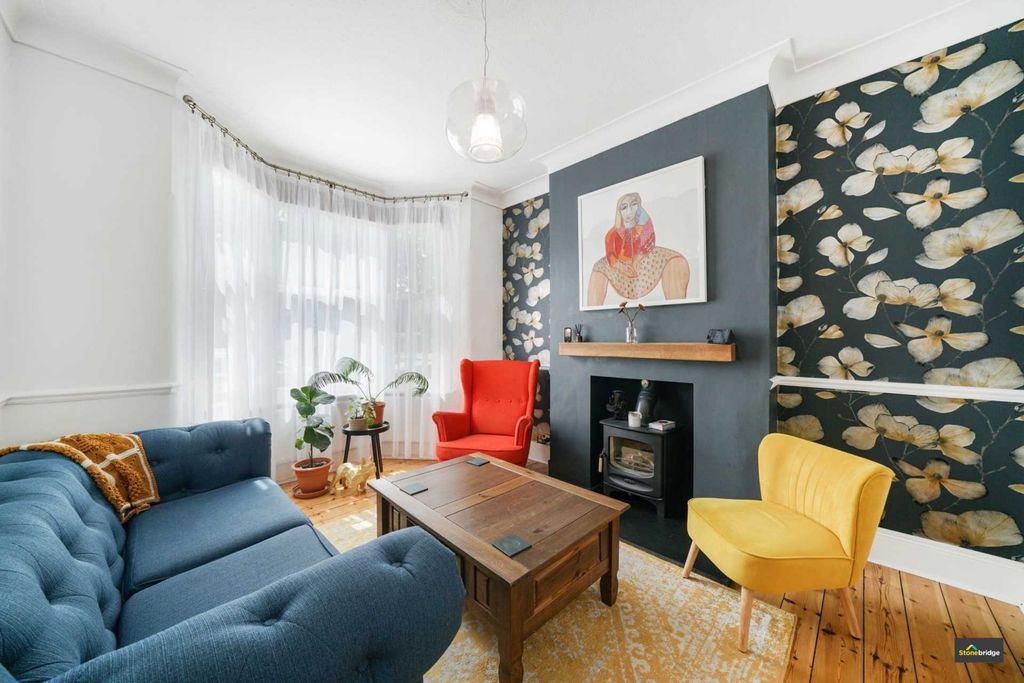 Property photo 2 of 16