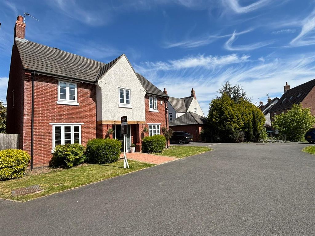 Property photo 1 of 32 1
