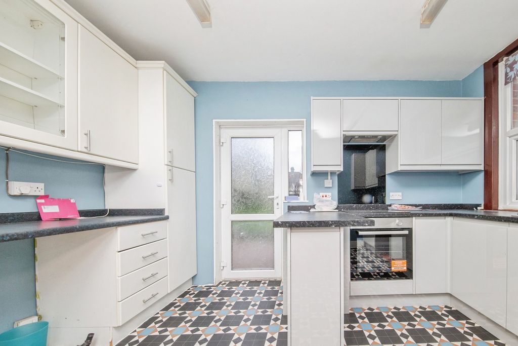 Property photo 2 of 21 Photo