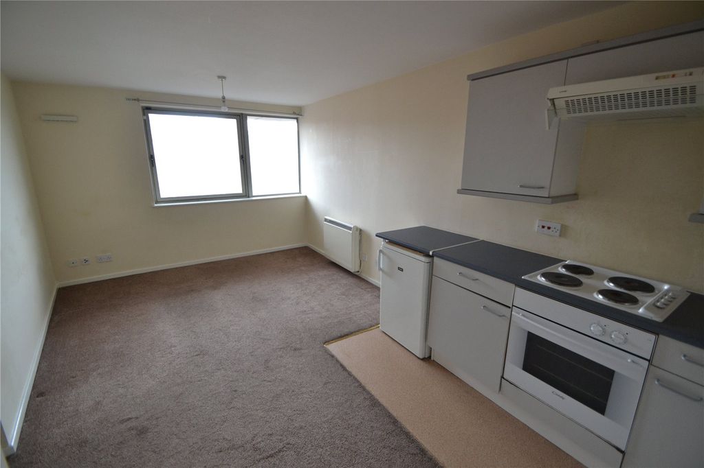 Property photo 3 of 7 Lounge.2