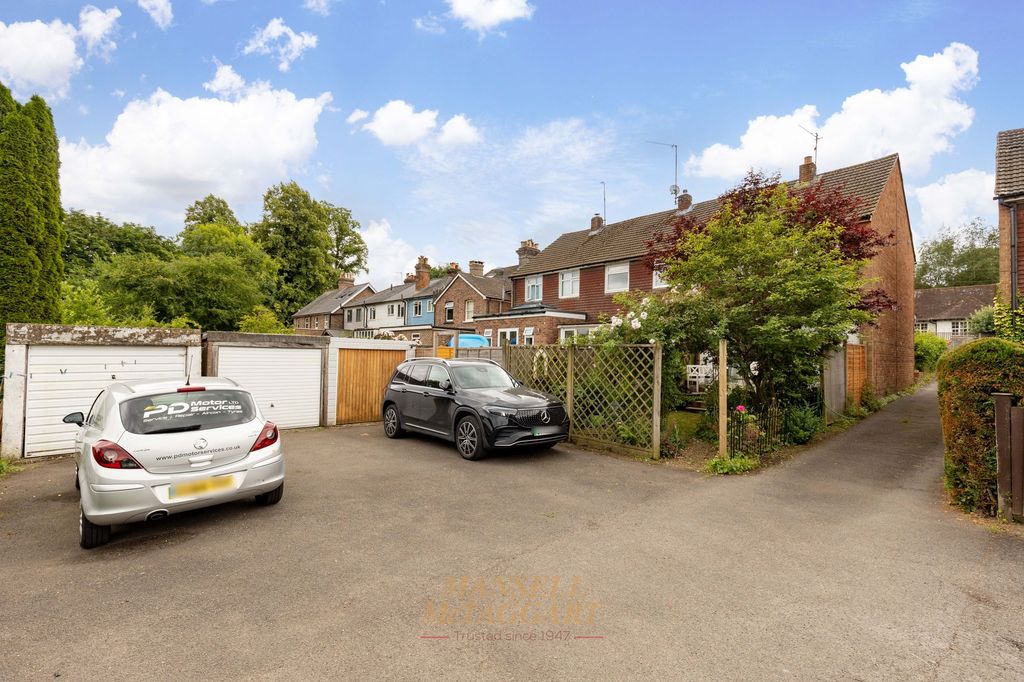 Property photo 3 of 17