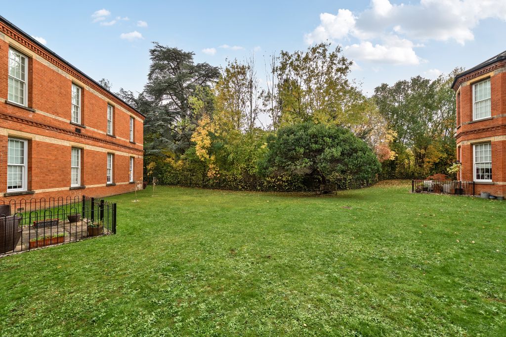 Property photo 3 of 13