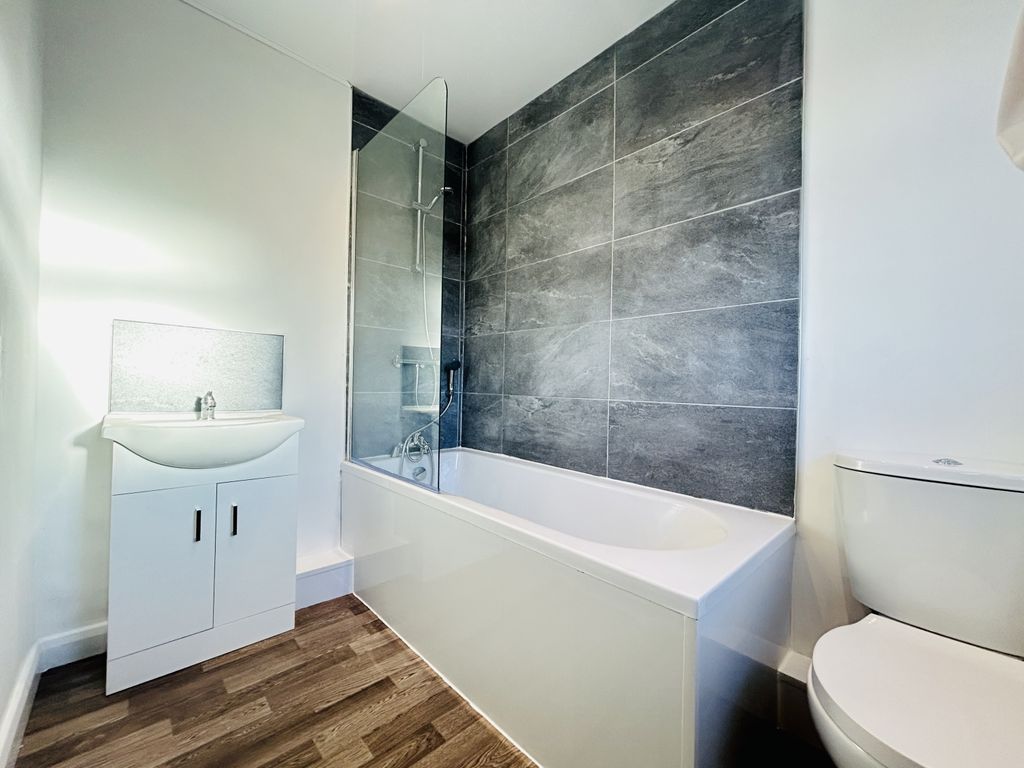 Property photo 3 of 13 Img_1856