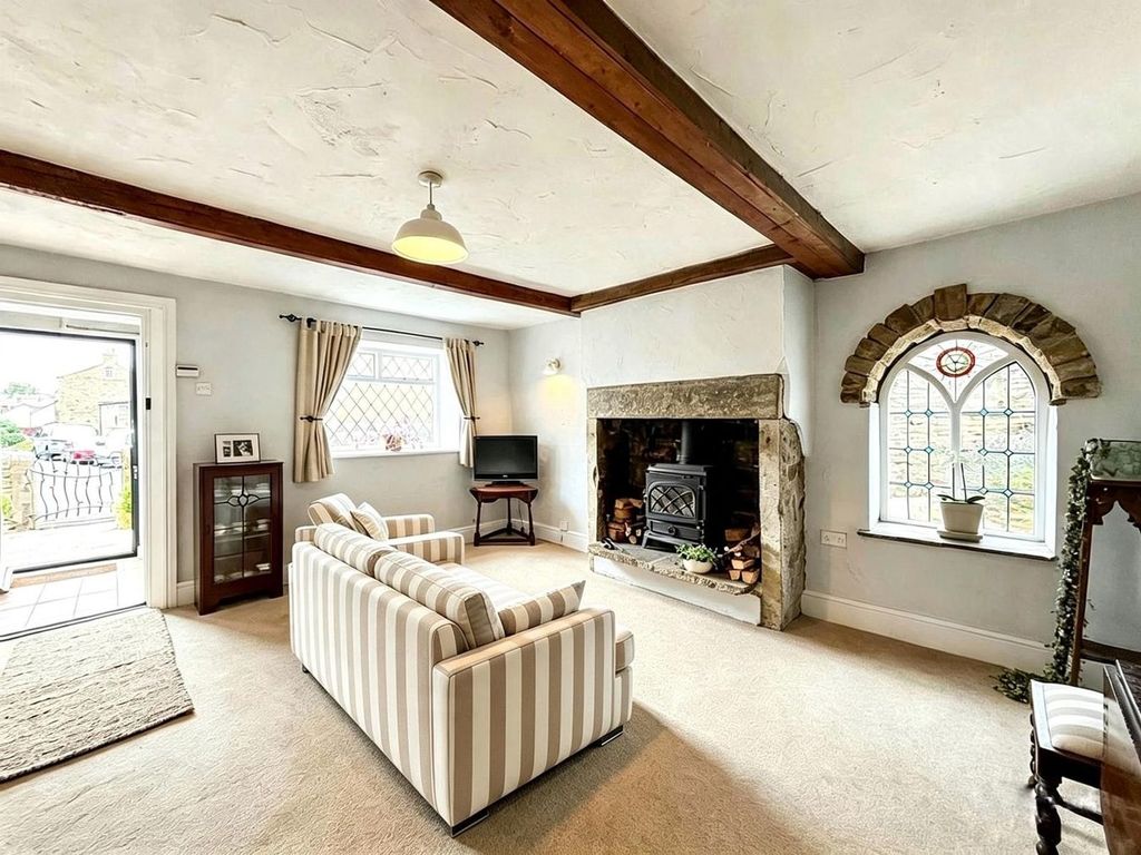 Property photo 1 of 25