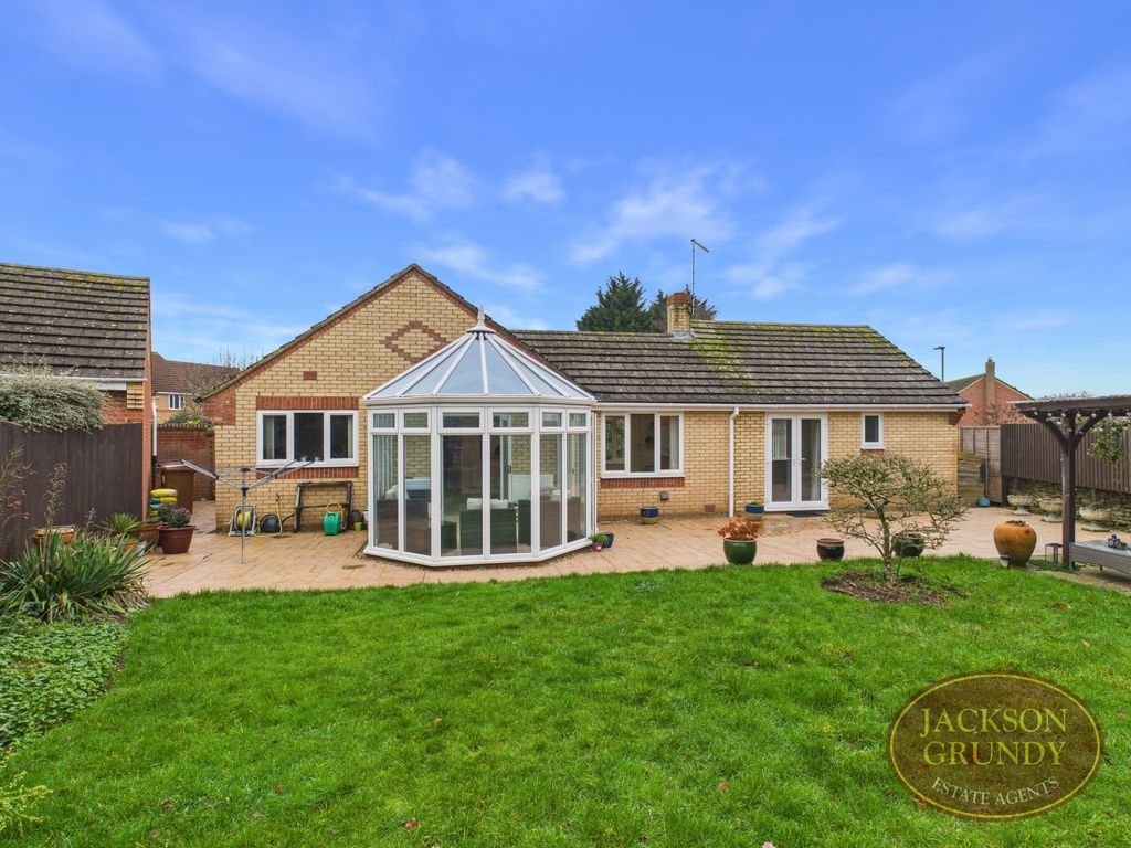 Property photo 2 of 22 Cumbrae Drive