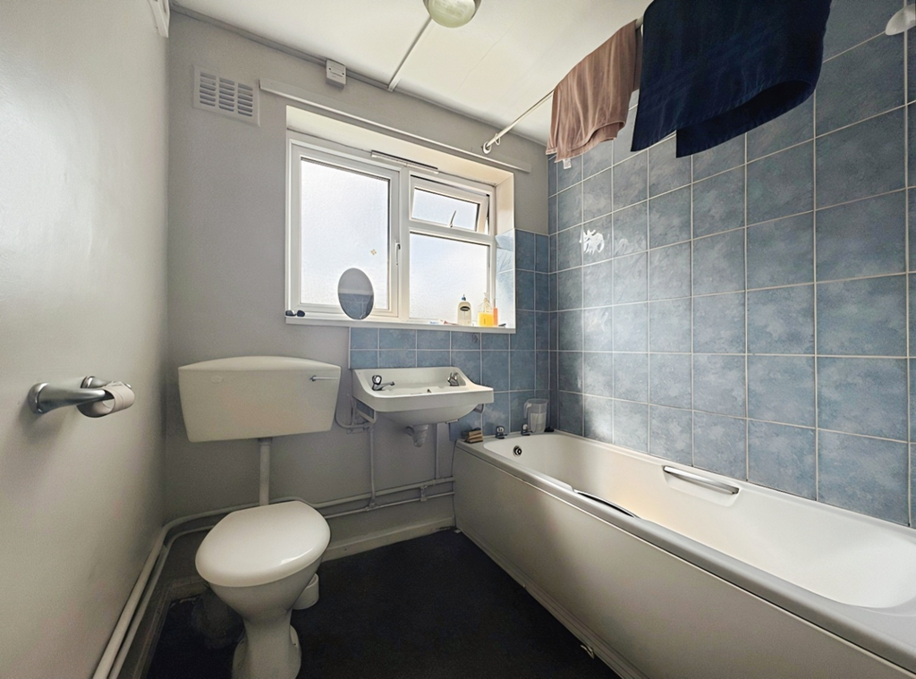 Property photo 2 of 5 Bathroom