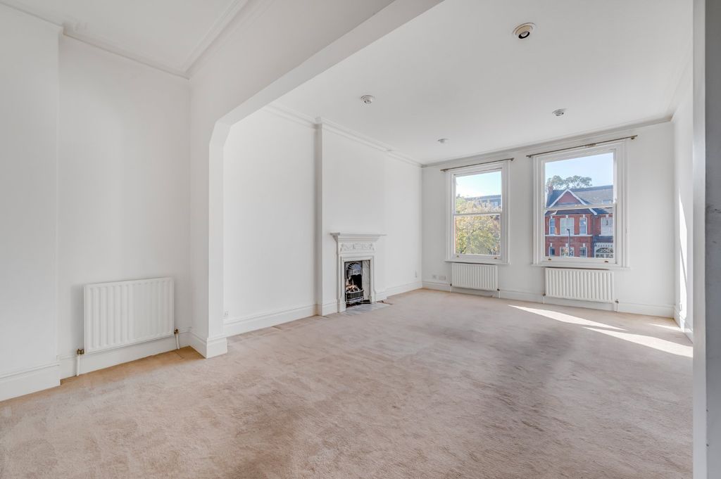 Property photo 2 of 12 Picture No. 39
