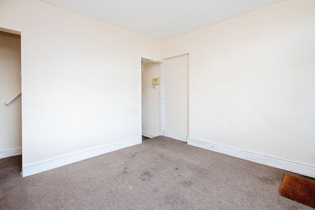 Property photo 3 of 20 Pbox-Img.Jpg