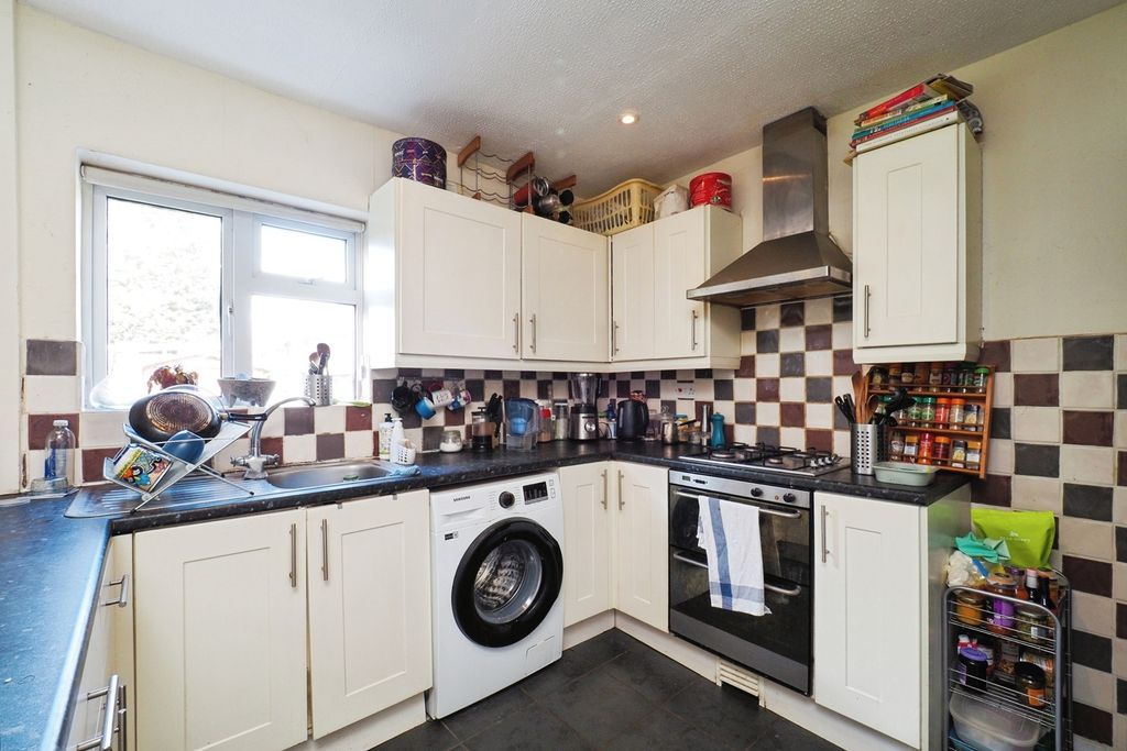 Property photo 2 of 15 Pbox-Img.Jpg