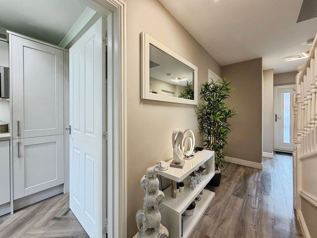 Additional image 15 of 4 bed detached house for sale100 Stanley Road, Brampton CA8