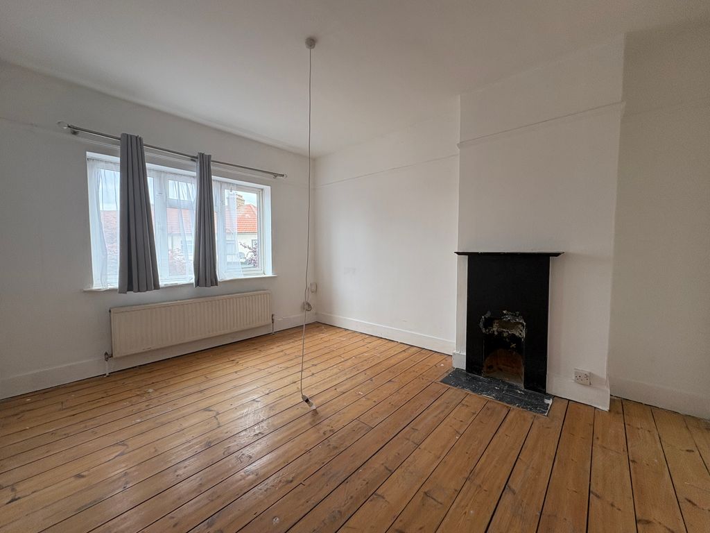Property photo 3 of 10 Img_6865