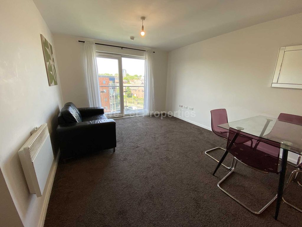 Property photo 3 of 12