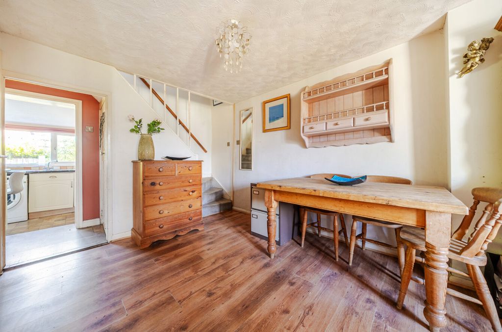 Property photo 2 of 22 1452377-20-69Fb28...