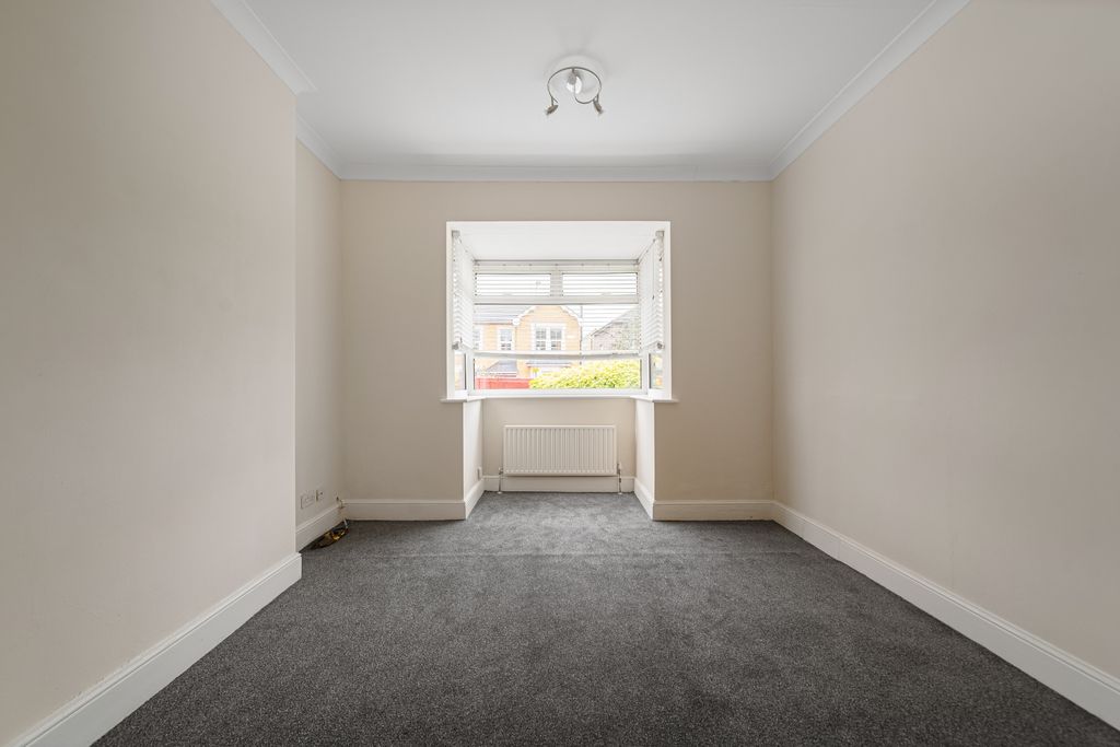 Property photo 3 of 8 Photo 13