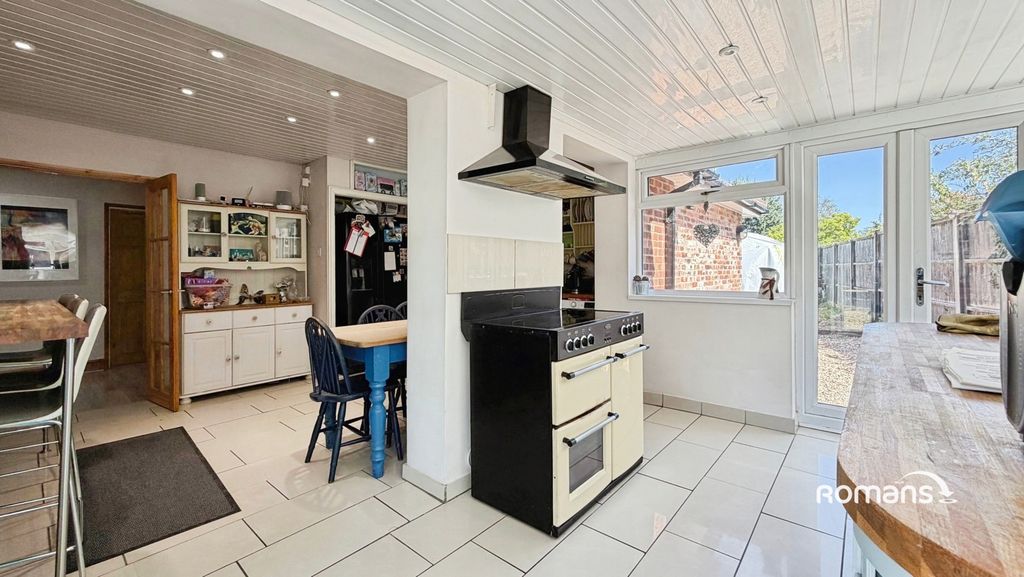 Property photo 3 of 20 Pbox-Img.Jpg
