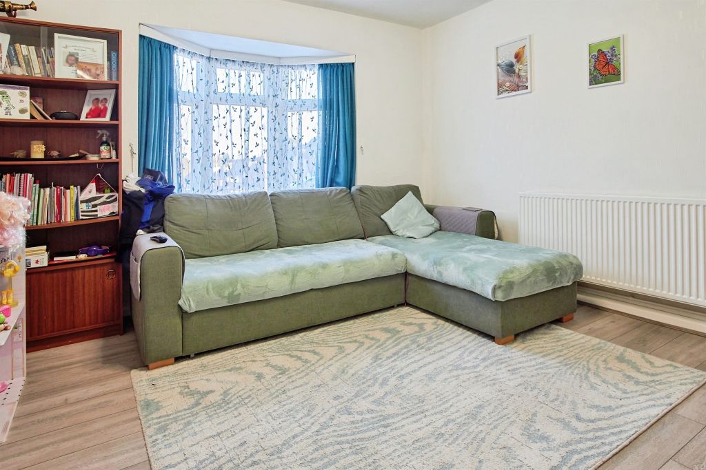 Property photo 3 of 20