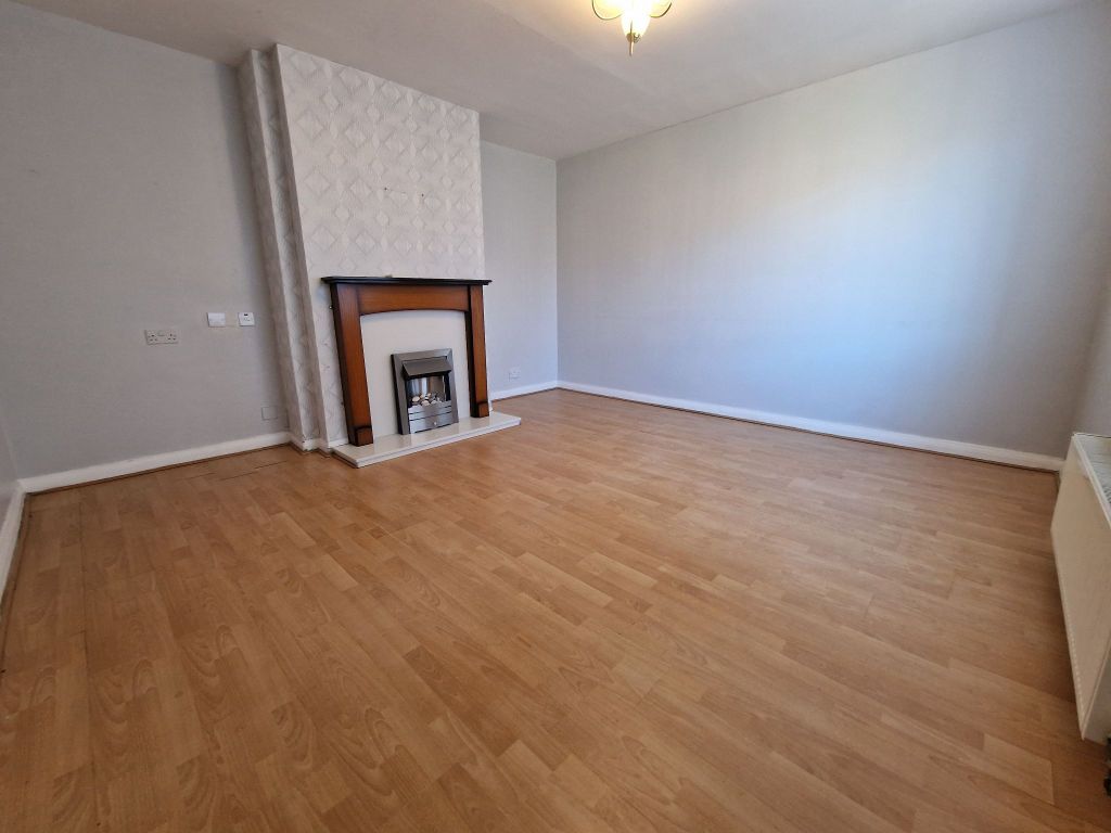 Property photo 3 of 17 Photograph 3