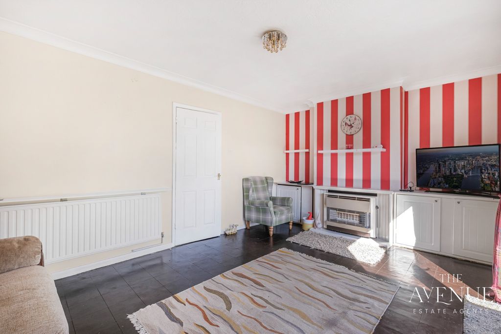 Property photo 3 of 19 5005926