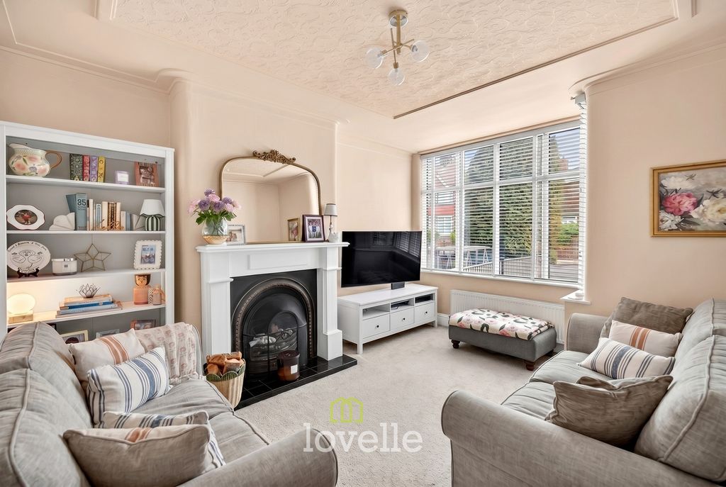 Property photo 2 of 39