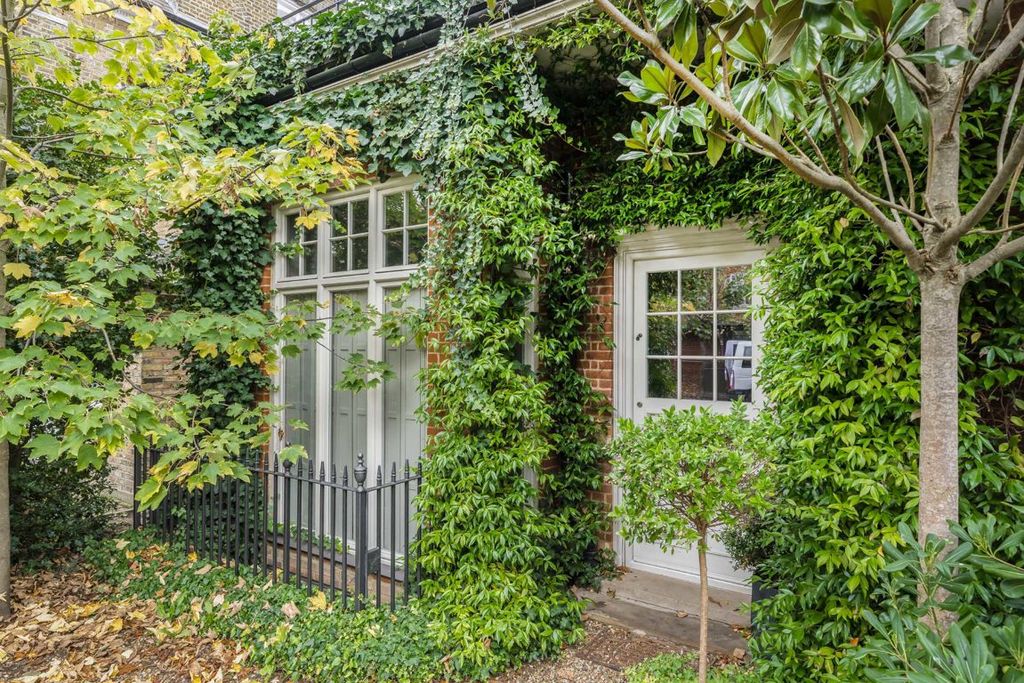 Property photo 1 of 5