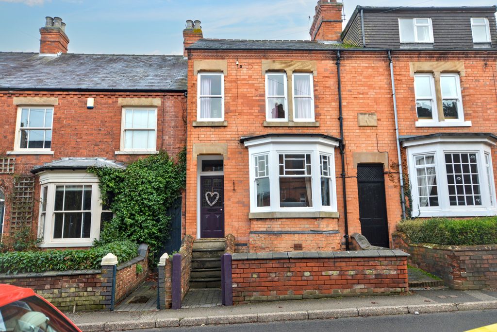 Property photo 1 of 17 Front