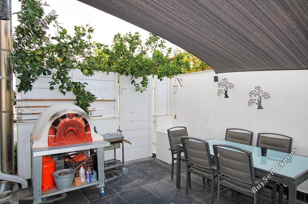 Property photo 3 of 53