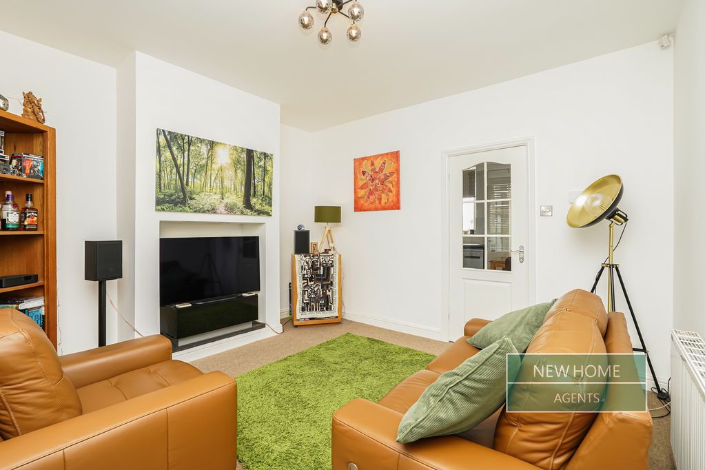 Property photo 3 of 12 Photo 7