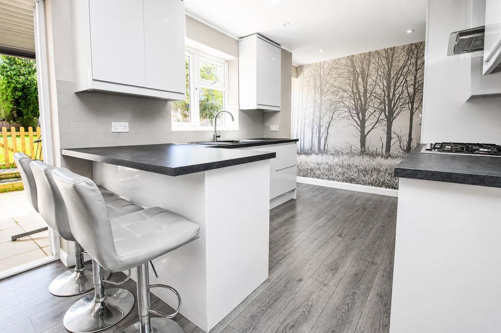 Property photo 2 of 14 13.Png