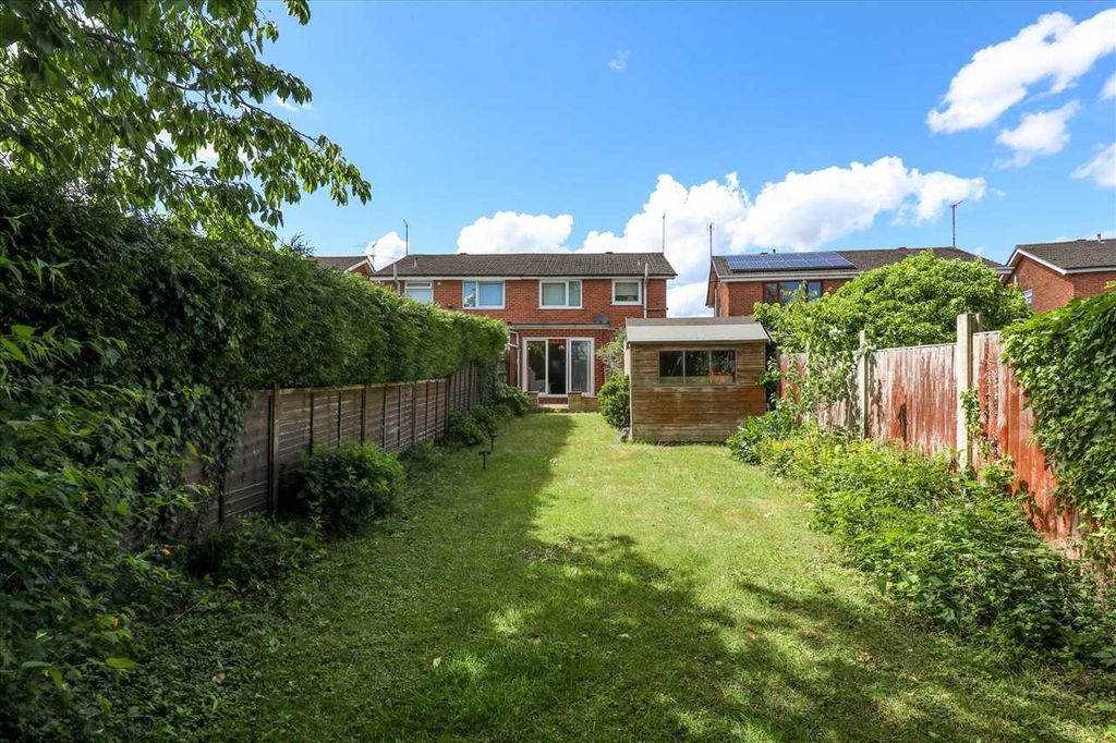 Property photo 2 of 19 Garden