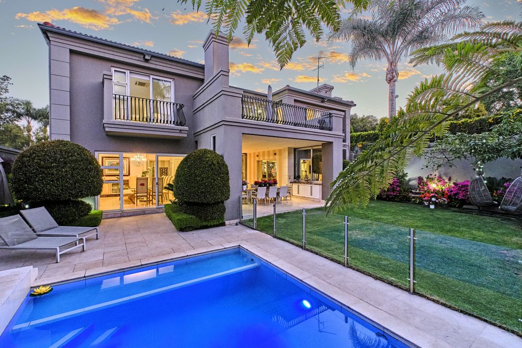 Property photo 2 of 25