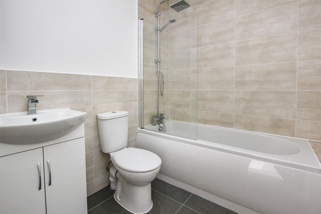 Additional image 9 of 2 bed flat for saleMontagu Street, Kettering NN16