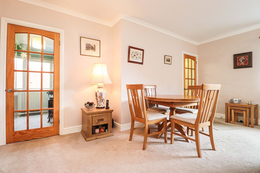 Additional image 9 of 2 bed flat for saleVictoria Place, Carlisle CA1