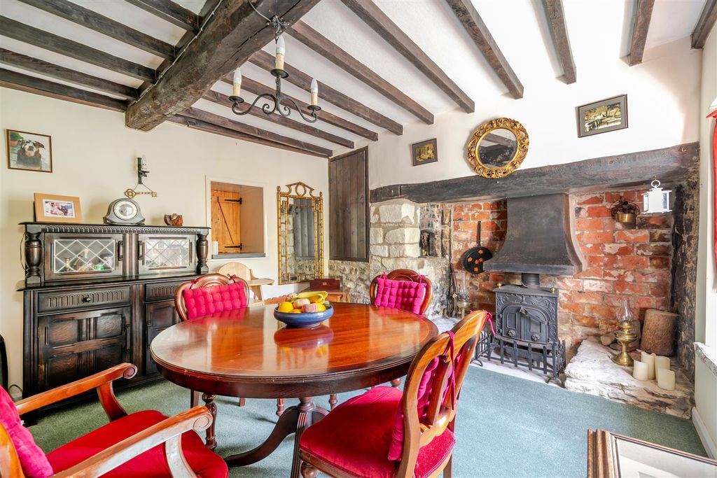 Property photo 3 of 21 Dining Room