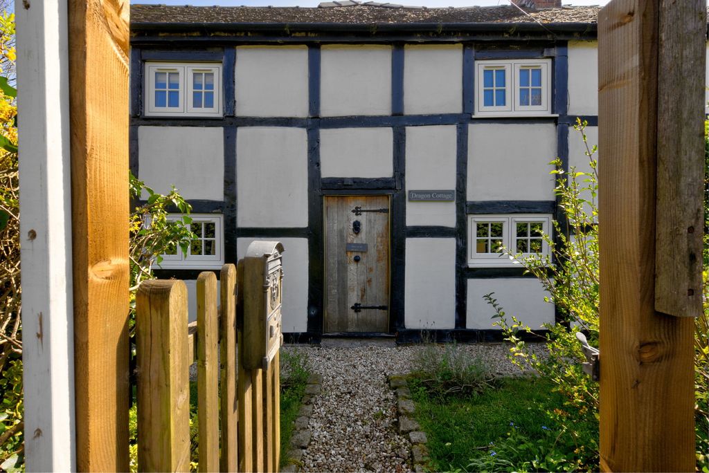 Property photo 2 of 33