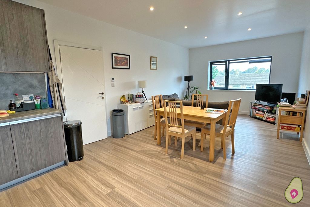Additional image 12 of 8 bed flat for saleStanimira House, 48 Bucknell Road, Bicester OX26