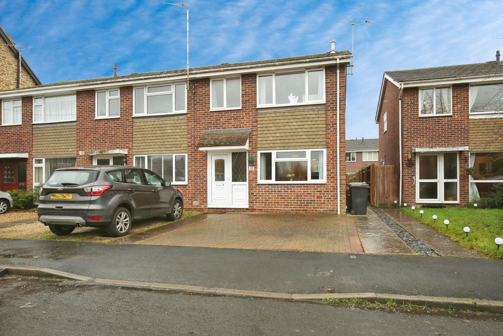 Property photo 1 of 15 Front